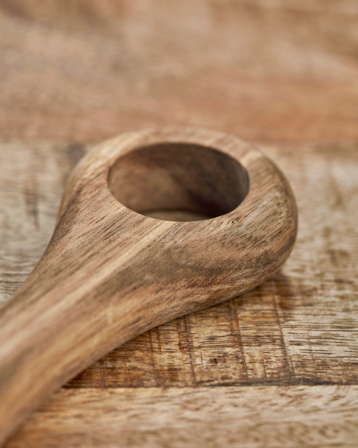 Planche ronde en bois naturel